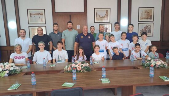 Куманово ги испрати своите „симовци“ за Сплит
