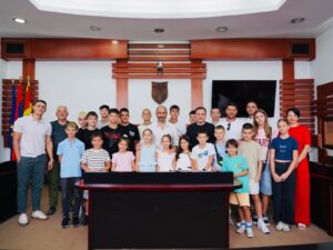 И Велес им посака среќа на своите „симовци“ на меѓународната завршница во Сплит